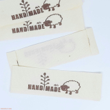 Hand Made...textilní etiketa 50 x 20 mm ovečka