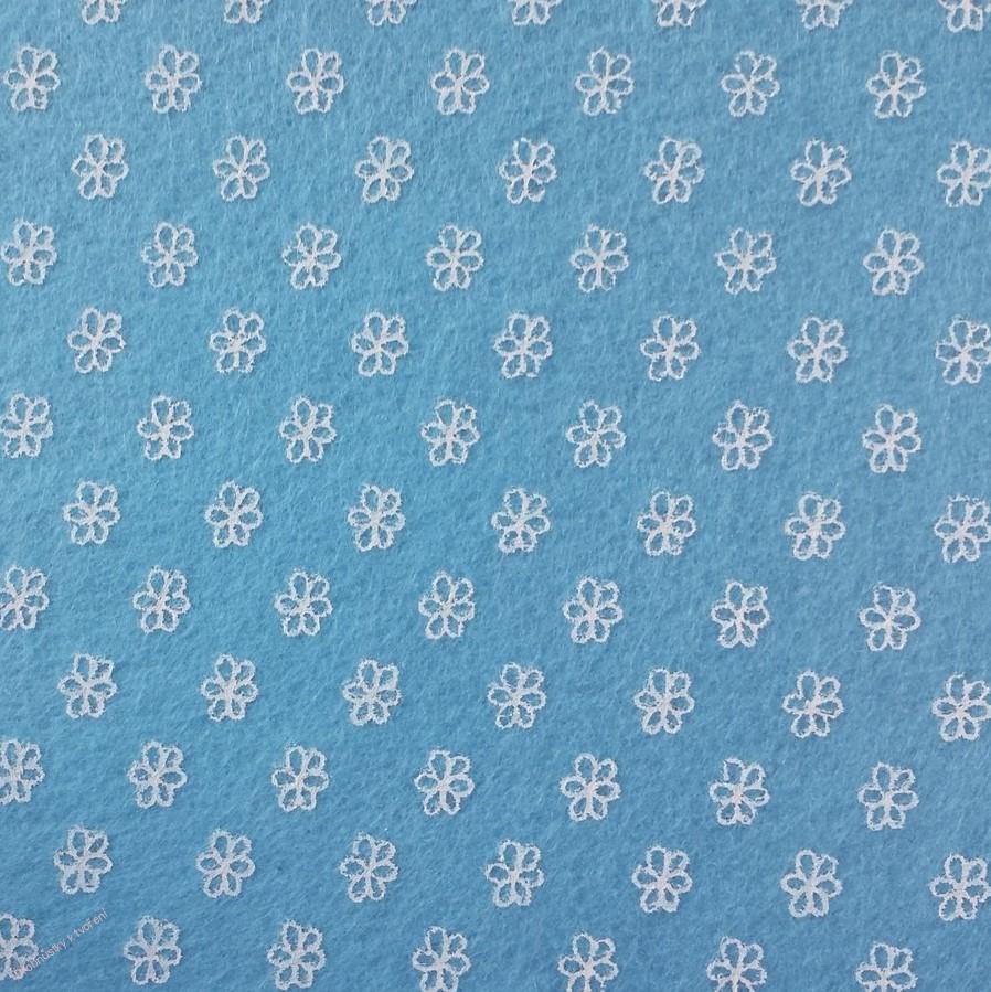 Filc..plsť květinkovaná sv.modrá 15 x 15 cm