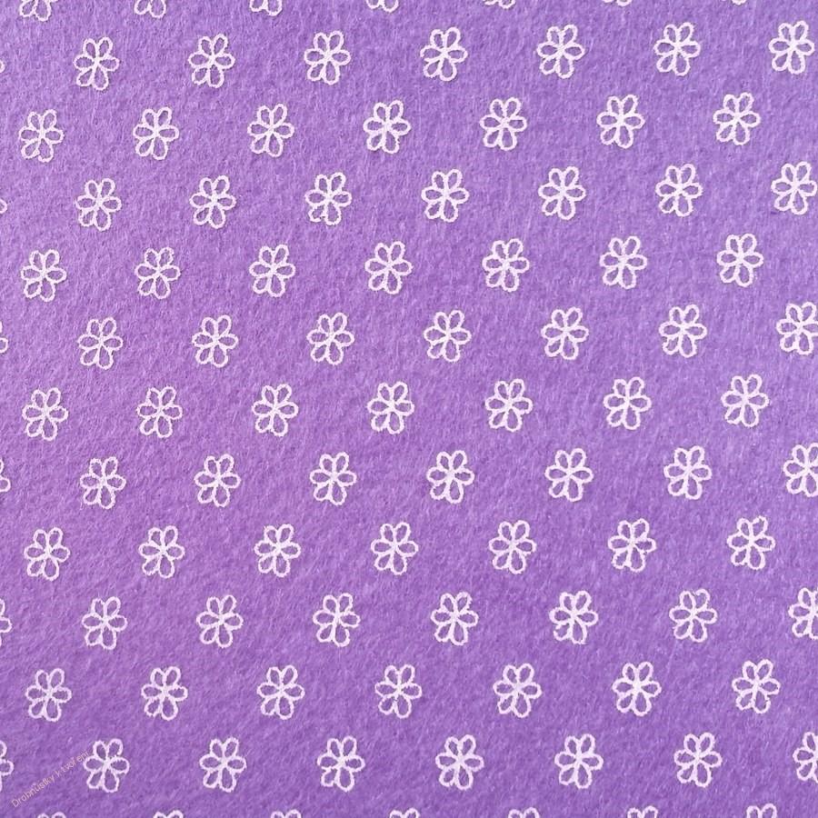 Filc..plsť květinkovaná fialová 15 x 15 cm
