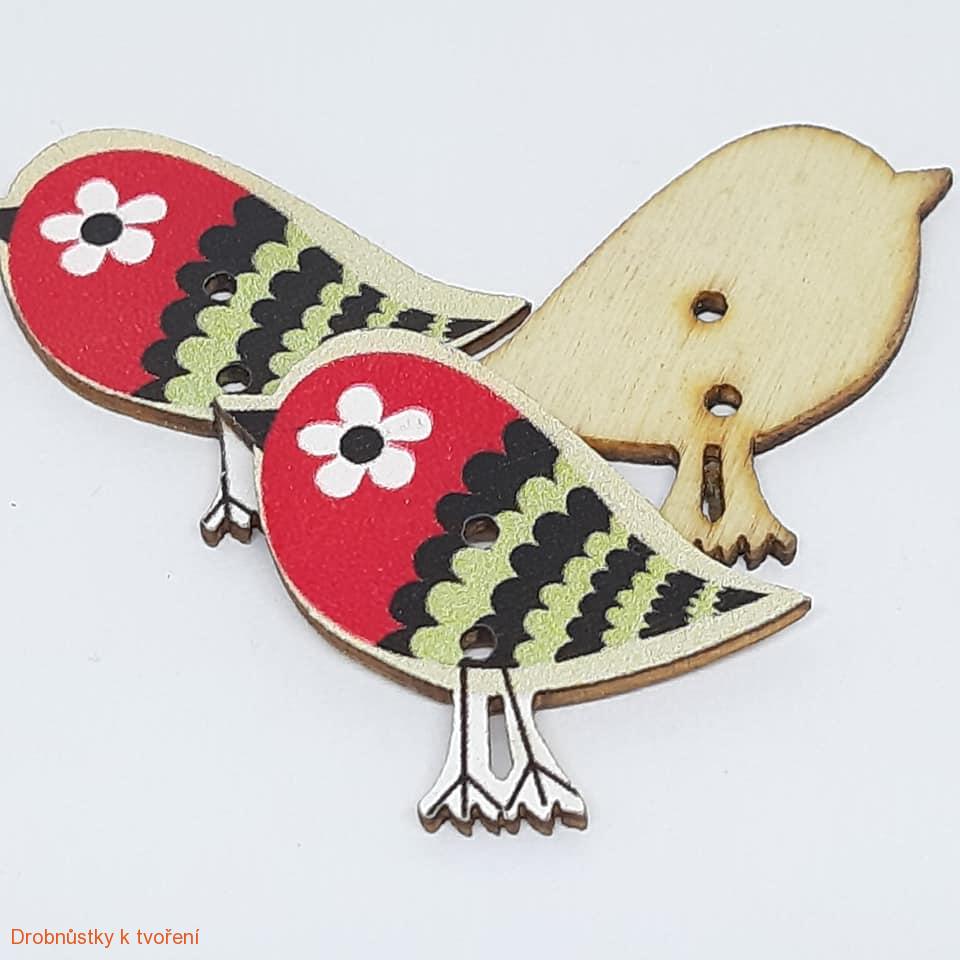 Dřevěný knoflíček ptáček 27 x 31 mm