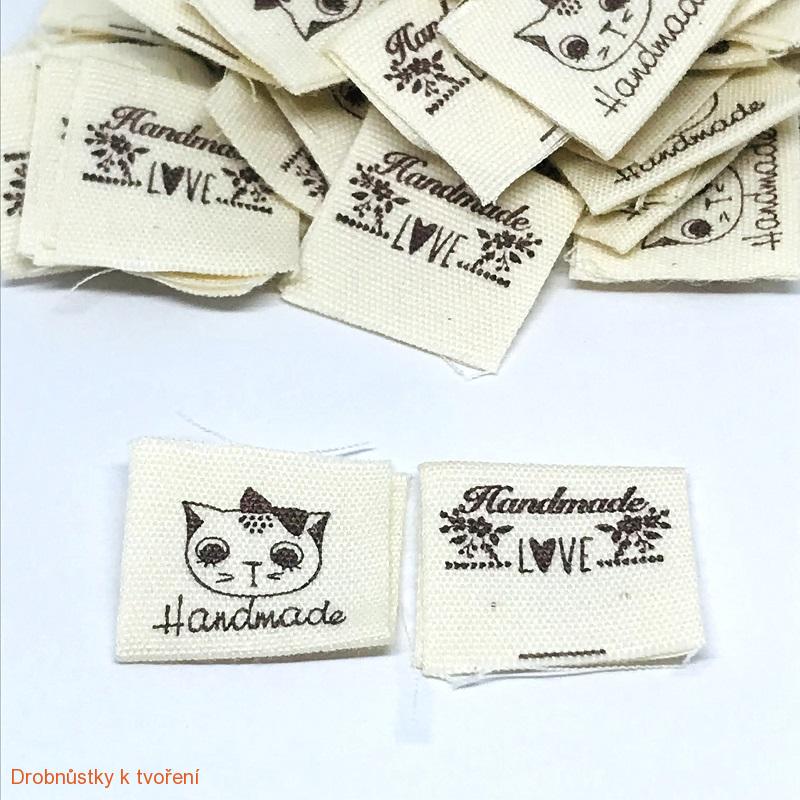Textilní etiketa všívací oboustranná Handmade with love 20mmx20mm kočička I. 