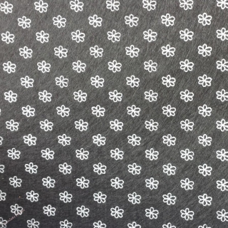 Filc..plsť květinkovaná černá 15 x 15 cm